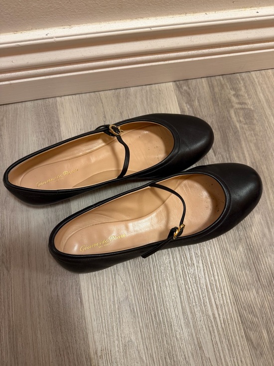 Gianvito Rossi Shoes - GIANVITO ROSSI Black Carla Ballerina Flats